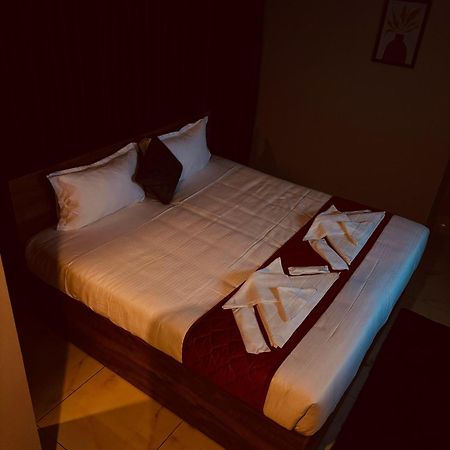 Igloo Stays Kakkanad Коччи Экстерьер фото